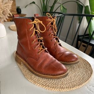 Clarks womens Chukka boot